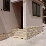Gostinjska kuća Oliva Makarska