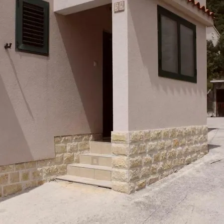Gostinjska kuća Oliva Makarska